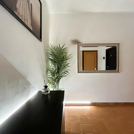 Проживание в семье Di Design *